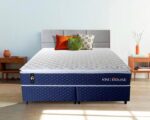 Imagem de Conjunto Cama Box King Size Lagras 193x203x66 Azul c/ Molas Ensacadas